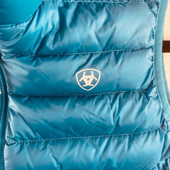 Ariat Girl's Ideal Down Light Blue Teal Turquoise Quilted Puffer Vest‎ XL - Picture 3 of 7